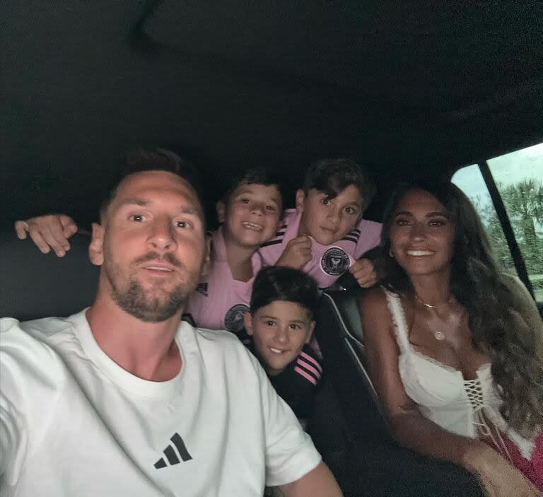 Desde hace un año, Leo Messi, Anto Roccuzzo y sus hijos visten los colores de Inter Miami (Foto: Instagram @antonelaroccuzzo)