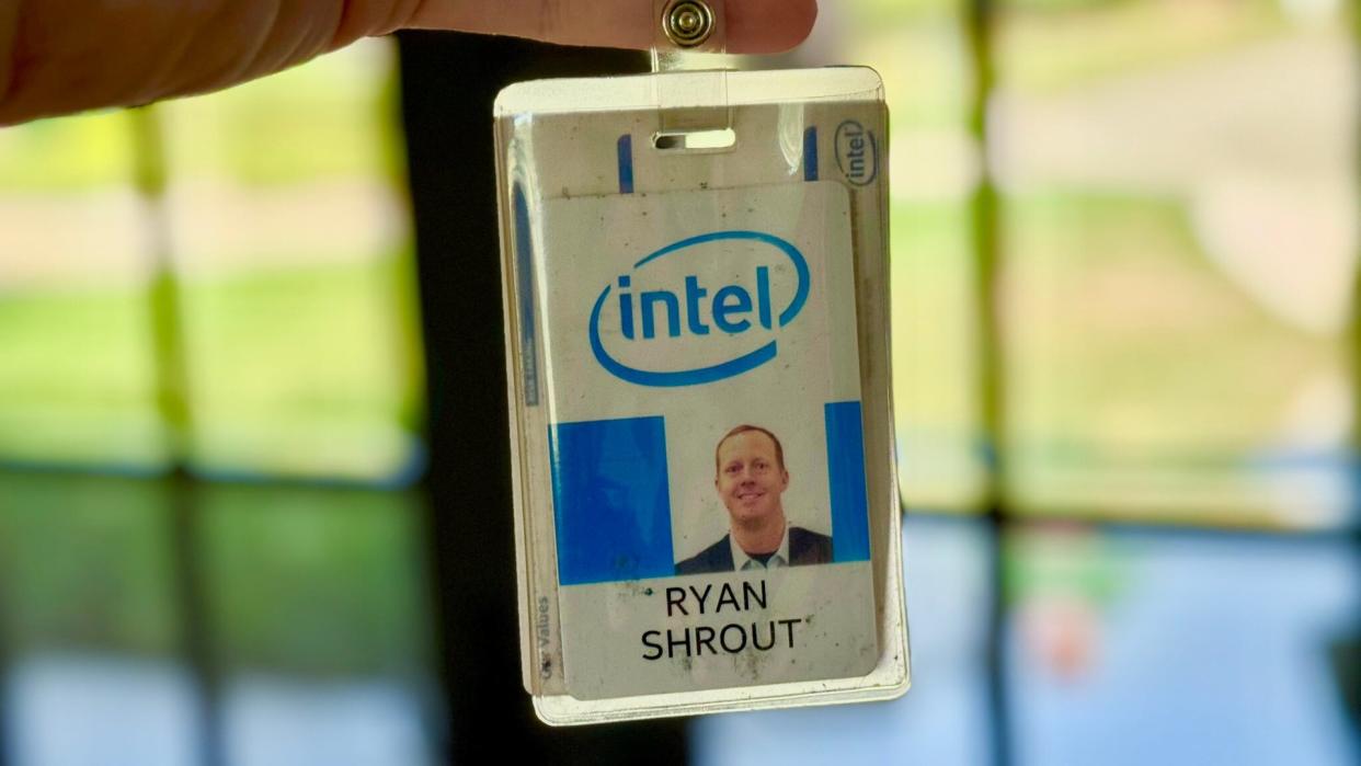  Ryan Shrout showing his employee badge as he announces he is leaving. 