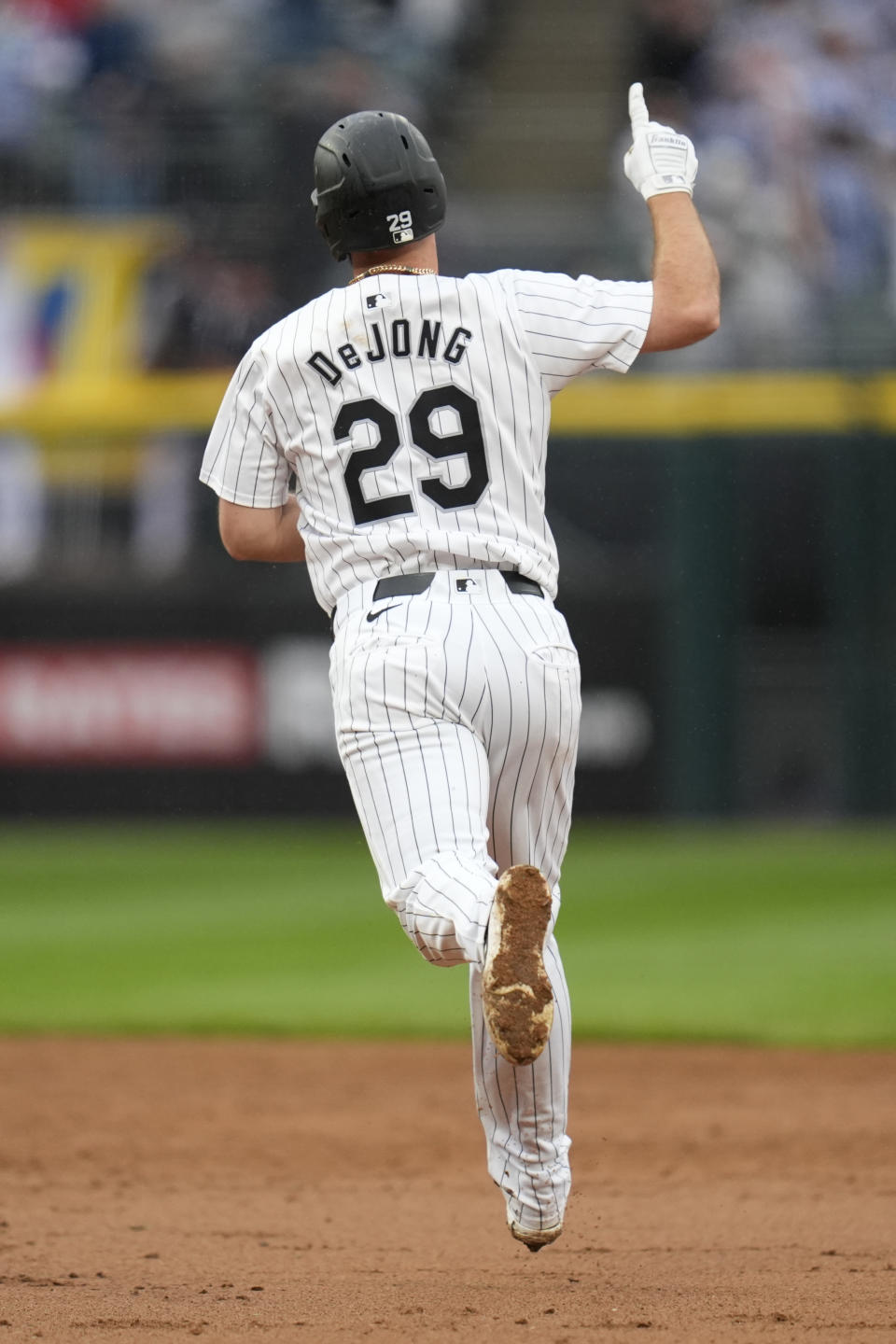 Chicago White Sox's Paul DeJong runs the bases on a home run during the seventh inning of a baseball game against the Boston Red Sox, Saturday, June 8, 2024, in Chicago. (AP Photo/Erin Hooley)