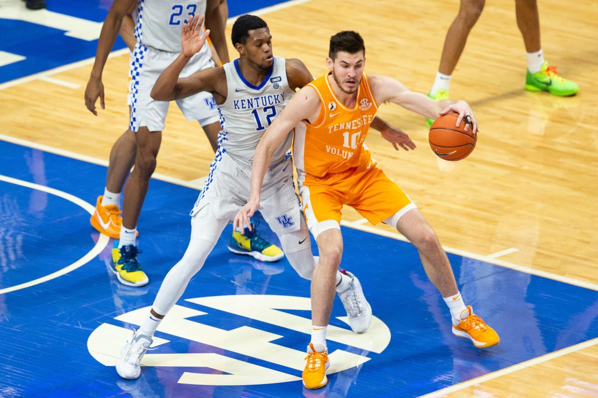 Tennessee Vols basketball vs. Kentucky Wildcats Scouting report, score