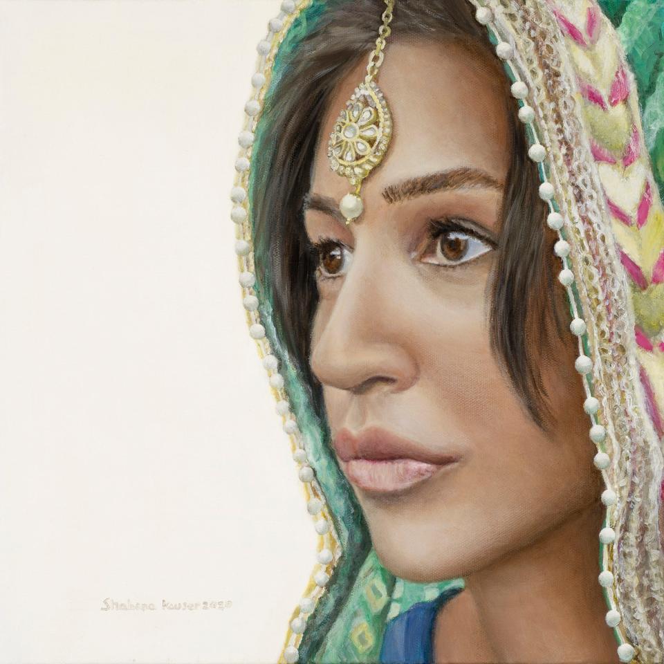 Shabana Kauser's art focuses on realistic, contemporary portraits of South Asian women.