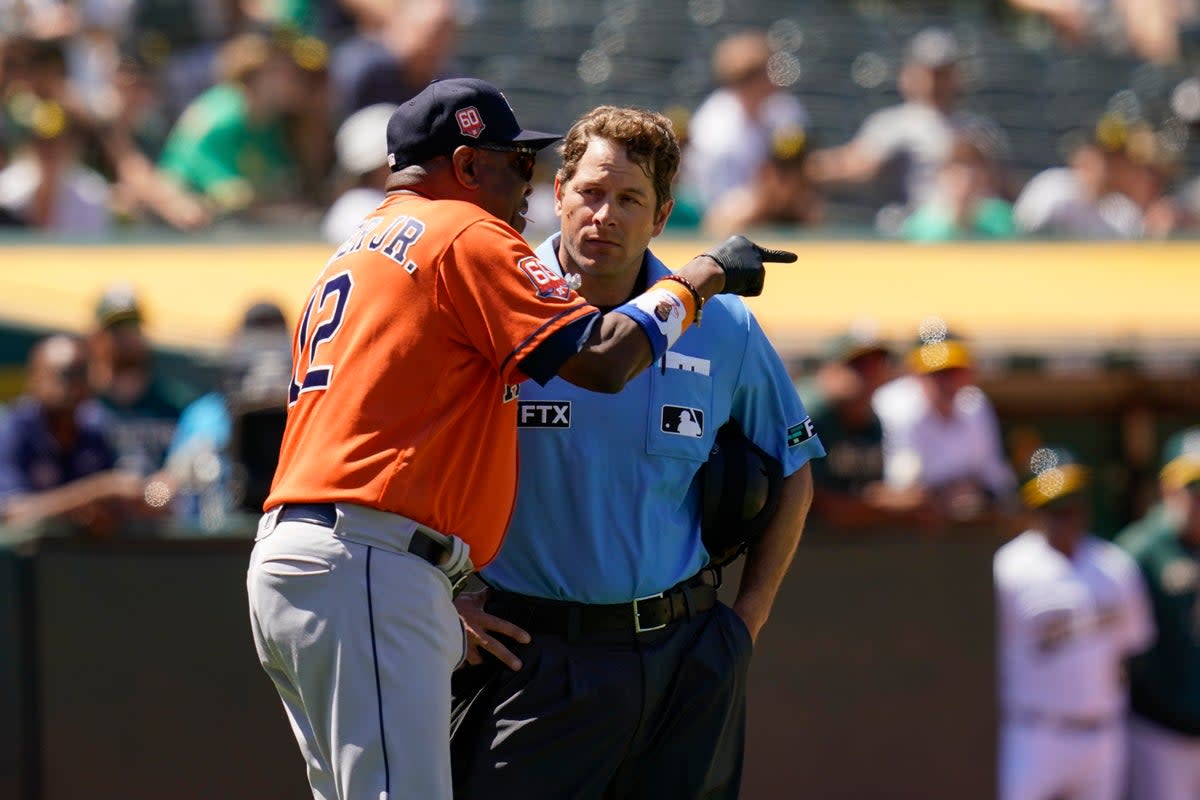 ASTROS-ATLÉTICOS (AP)