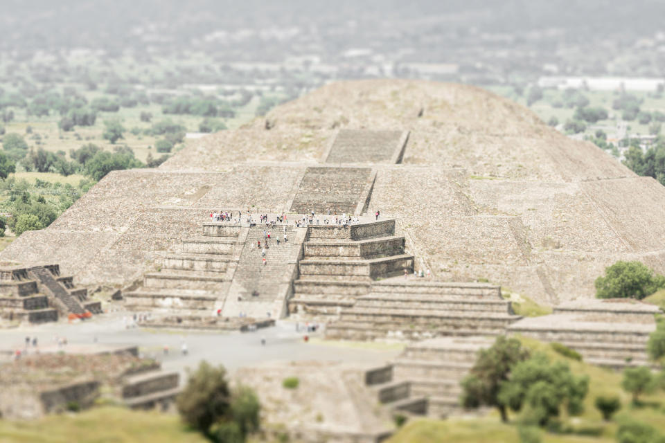 Teotihuacan <a href="http://www.richardsilverphoto.com/" rel="nofollow noopener" target="_blank" data-ylk="slk:(Photo by Richard Silver);elm:context_link;itc:0;sec:content-canvas" class="link ">(Photo by Richard Silver)</a>