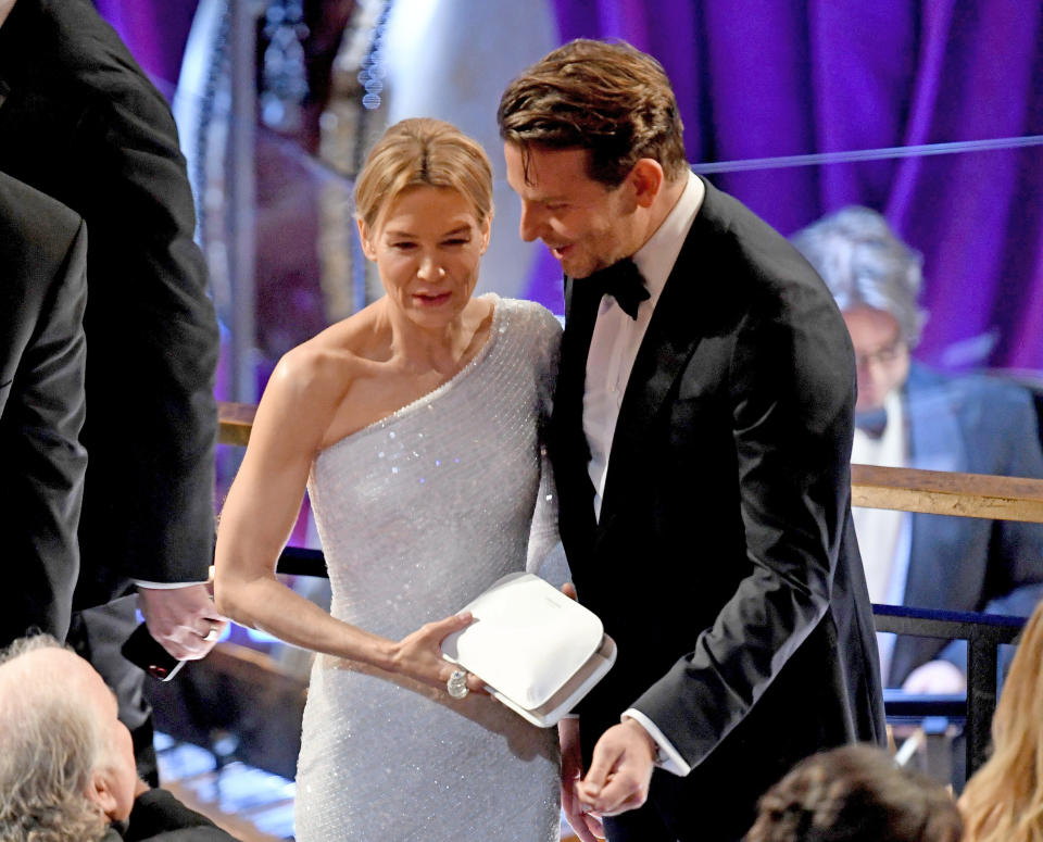 Ren&eacute;e Zellweger and Bradley Cooper pictured together at the 92nd Annual Academy Awards on Feb. 9, 2020. (Photo: Kevin Winter via Getty Images)