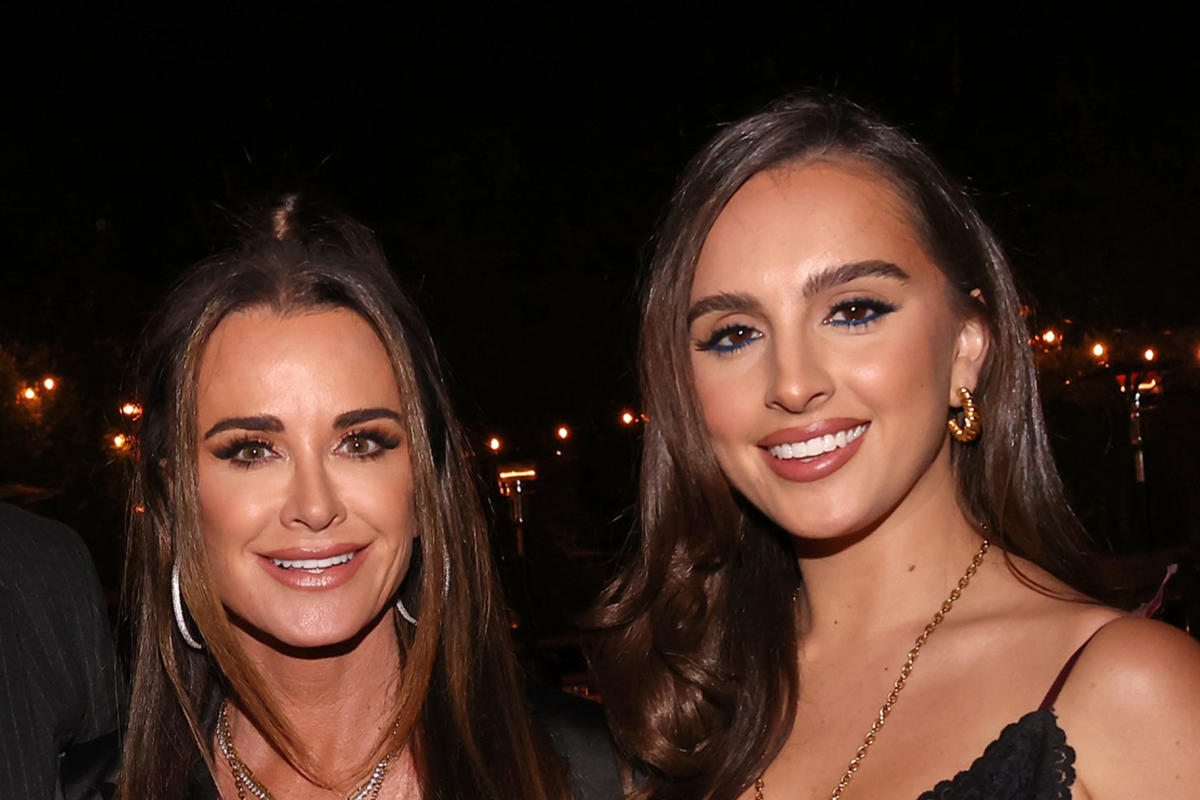 Alexia Umansky Shows Inside Her Closet in Kyle Richards' House