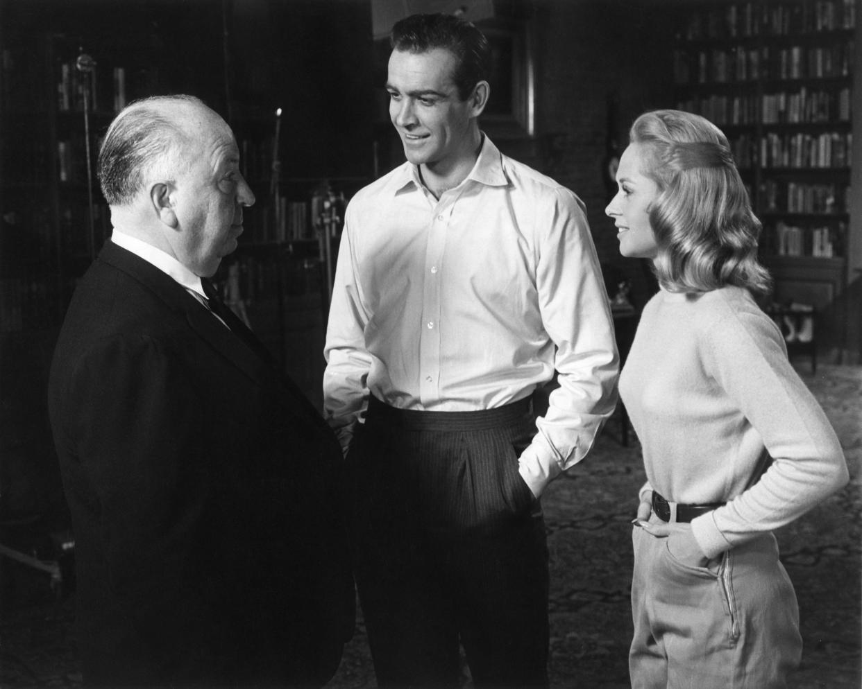 Alfred Hitchcock Tippi Hedren Sean Connery MARNIE 1964 on set candid filming Alfred J. Hitchcock Productions / Geoffrey Stanley / Universal Pictures