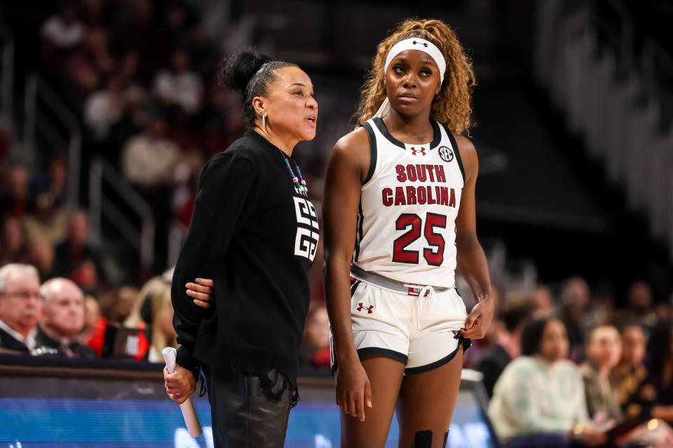 South Carolina point guard Raven Johnson (25) has improved significantly this season, and her chemistry with teammates is a big reason why. (Jeff Blake-USA TODAY Sports)