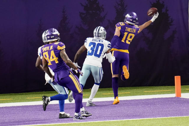 Dallas Cowboys vs Minnesota Vikings - November 01, 2021