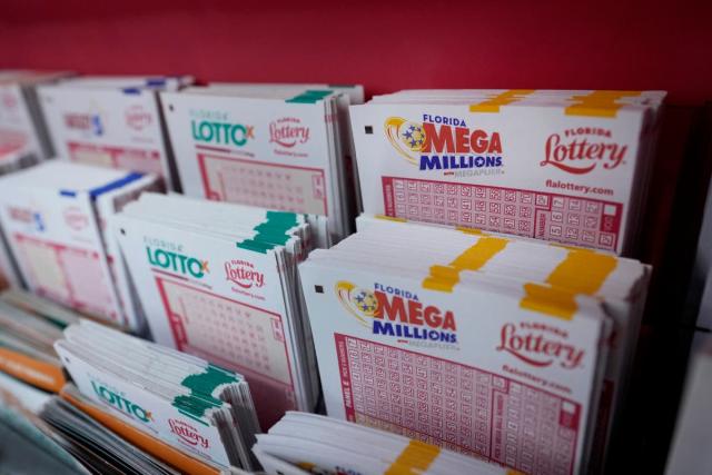 Mega Millions announces winner of whopping $1.58bn jackpot prize – latest