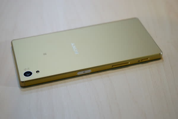 唯我獨尊 黑科技展現 首創4K螢幕手機 Xperia Z5 家族登台亮相