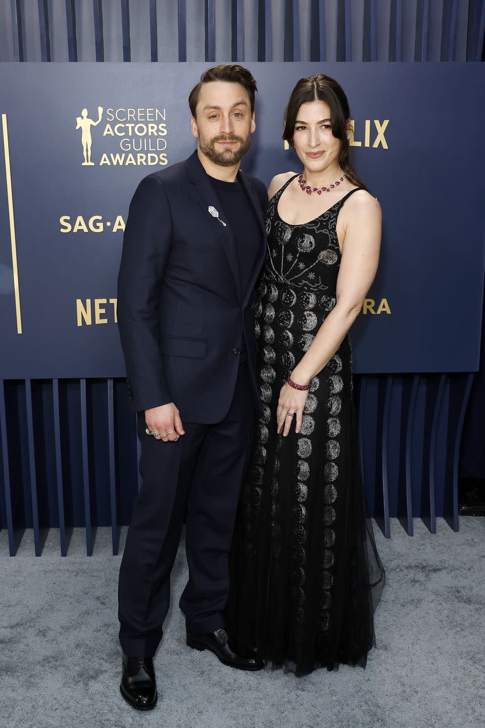 los angeles, california february 24 l r kieran culkin and jazz charton attend the 30th annual screen actors guild awards at shrine auditorium and expo hall on february 24, 2024 in los angeles, california photo by frazer harrisongetty images