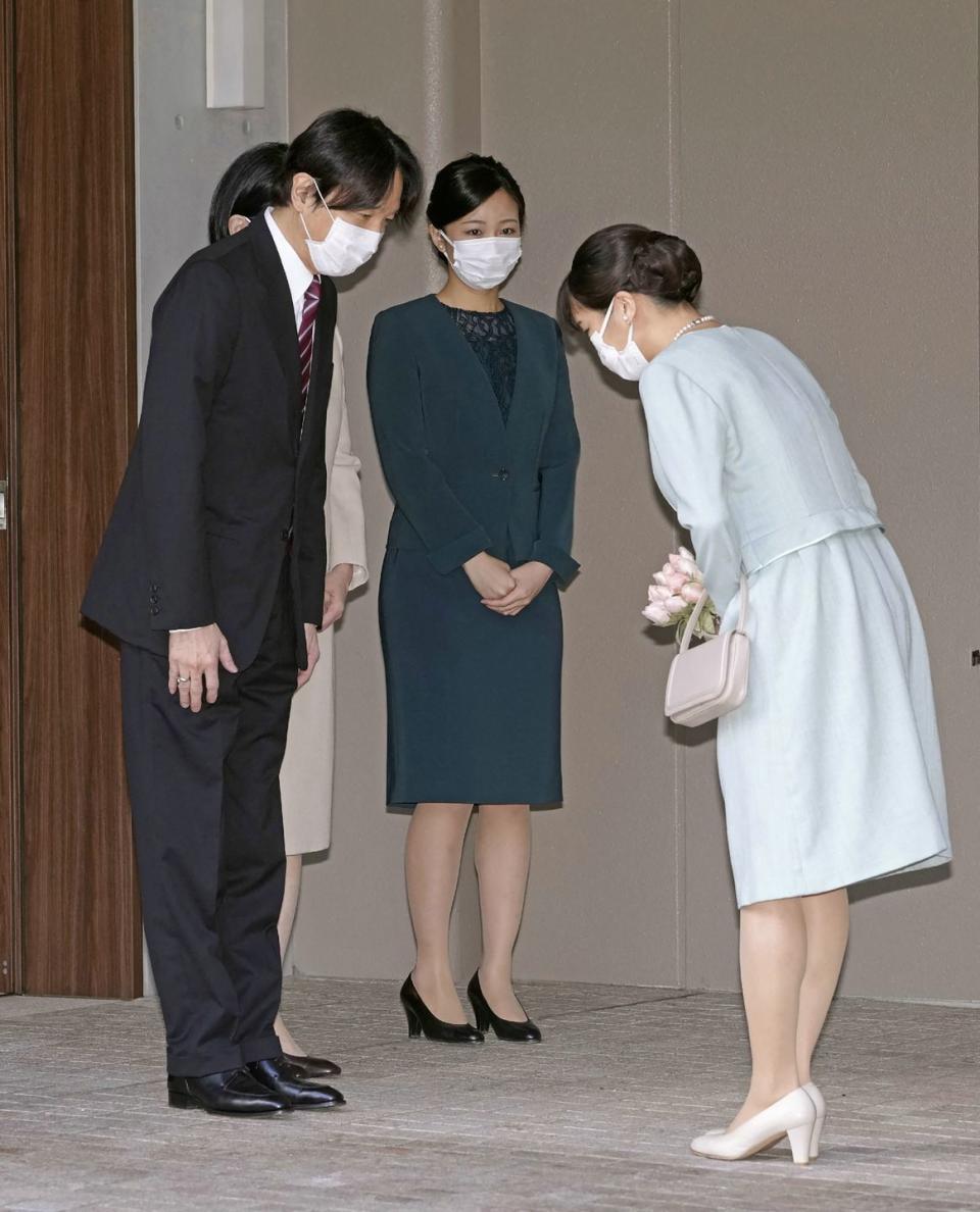 Princess Mako of Japan Marries Kei Komuro in a Subdued Ceremony in Tokyo