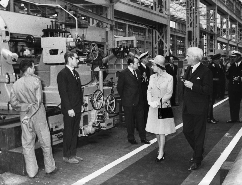 The Queen touring the factory in Portsmouth Dockyard on the 27th July 1973.Picture: The News Portsmouth 7964-10