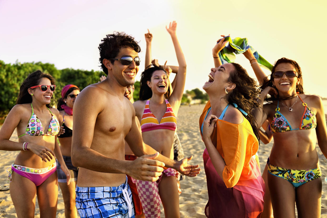 Dans la station balnéaire de Platja d’Aro, les fêtards déguisés en pénis gonflable seront désormais sanctionnés lors des enterrements de vie de garçon et de jeune fille (photo d’illustration).