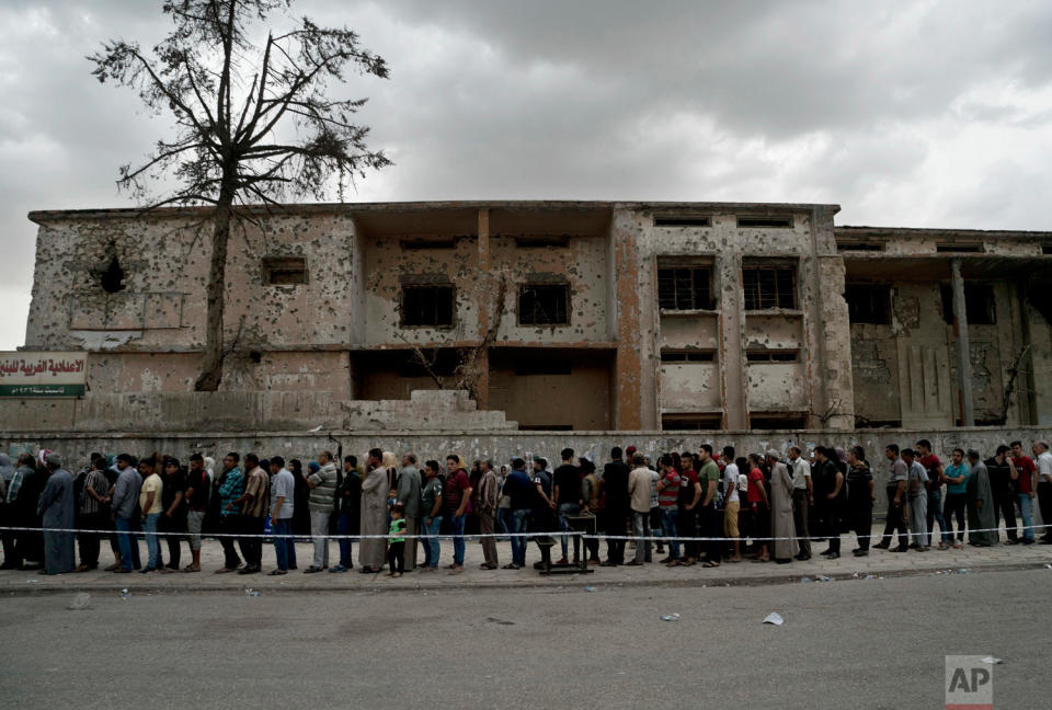 Voting in west Mosul, Iraq