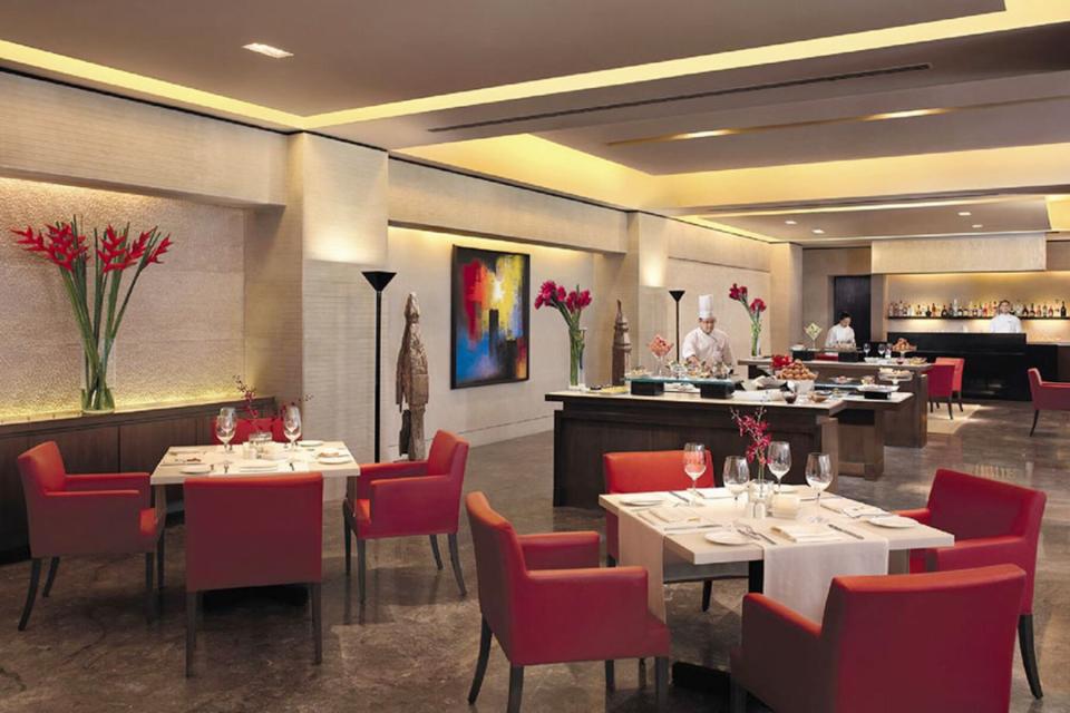 Dining at the Oberoi, Mumbai hotel