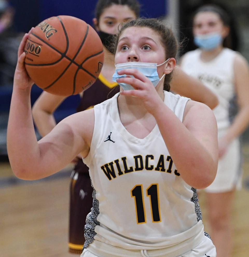Sophie Snyder of Marcus Whitman takes a free throw in the second half on Tuesday against Dundee/Bradford.