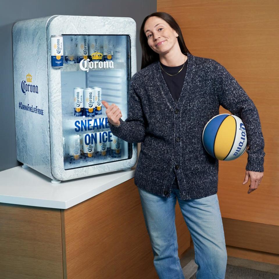 sue bird corona