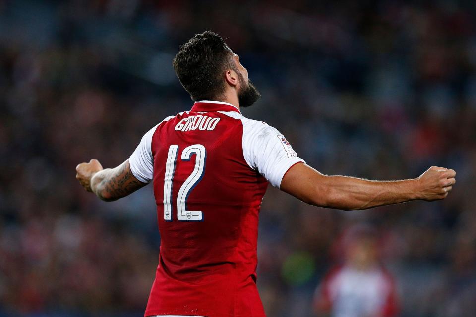 Everton want Olivier Giroud to turn his back on Arsenal