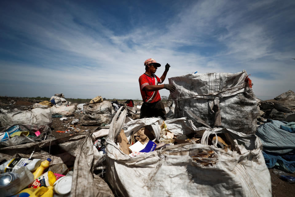 <p>Hace un siglo, Argentina era uno de los países más prósperos del mundo, pero en las últimas décadas ha enlazado una crisis económica tras otra y se ha mostrado incapaz de mantener los niveles de inflación. (Foto: Agustin Marcarian / Reuters).</p> 