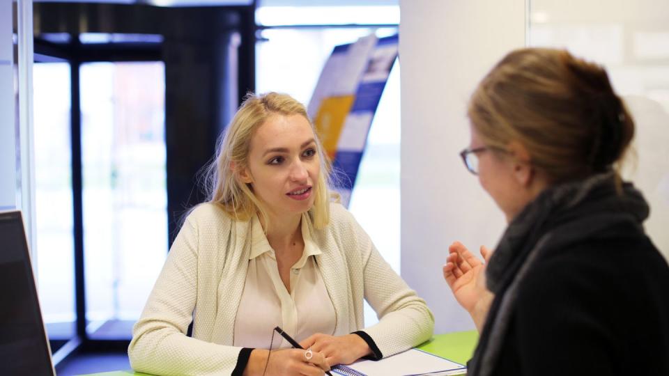 Bei Fragen rund um das Studium gibt es für Studierende verschiedene Anlaufstellen - abhängig vom Anlass.