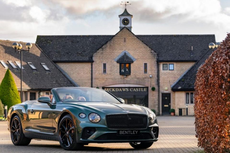 bentley-continental-gt-convertible-equestrian-edition