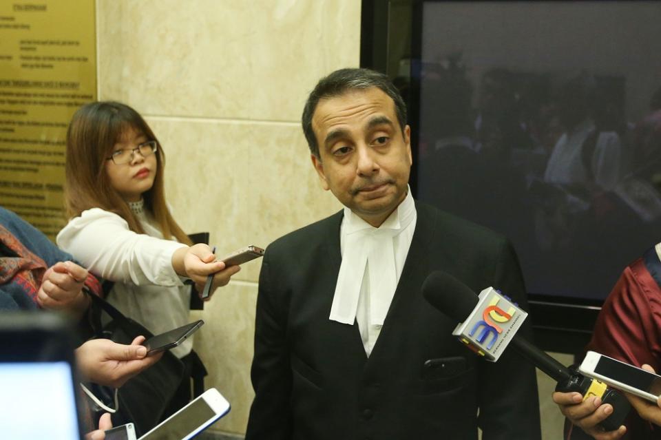 File picture of Malik Imtiaz Sarwar speaking to reporters at the Federal Court in Putrajaya June 22, 2018. — Picture by Azinuddin Ghazali