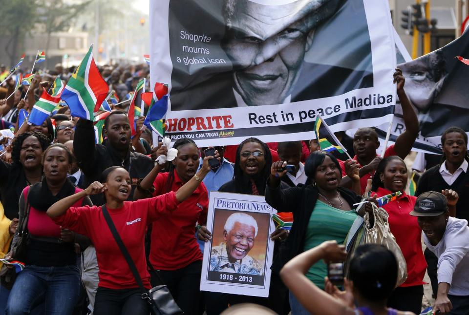 Mandela's body lying in state