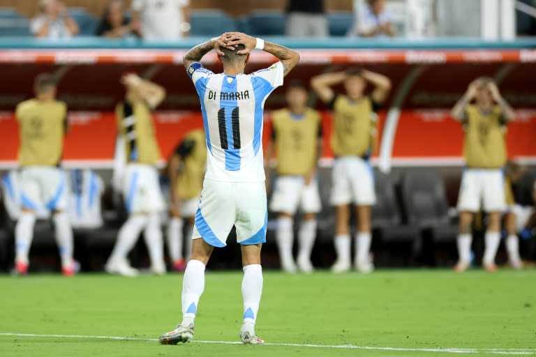 Angel Di María reacciona a una situación de gol perdida de Argentina ante Colombia en la final de la Copa América de Estados Unidos el 14 de julio de 2024 en Miami (CHARLY TRIBALLEAU)