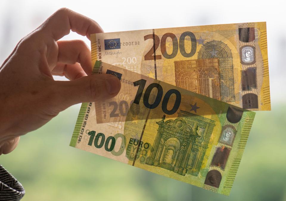 Neue Euro-Banknoten (Photo by Boris Roessler / dpa / AFP) 