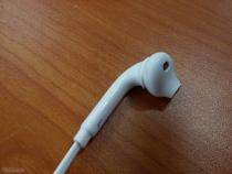 Samsung-Galaxy-S6-earbuds-2