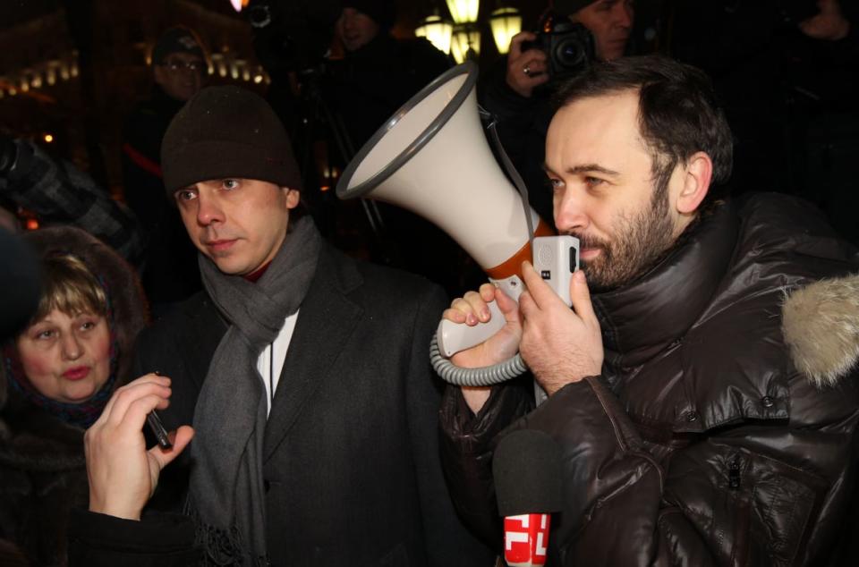 <div class="inline-image__caption"><p>Russian State Duma Deputy Ilya Ponomarev (R) with anti-Putin opposition activists at a rally in support of jailed Left Front leader Sergey Udalsov in Pushkin Square on Dec. 29, 2011, in Moscow.</p></div> <div class="inline-image__credit">Konstantin Zavrazhin/Getty</div>
