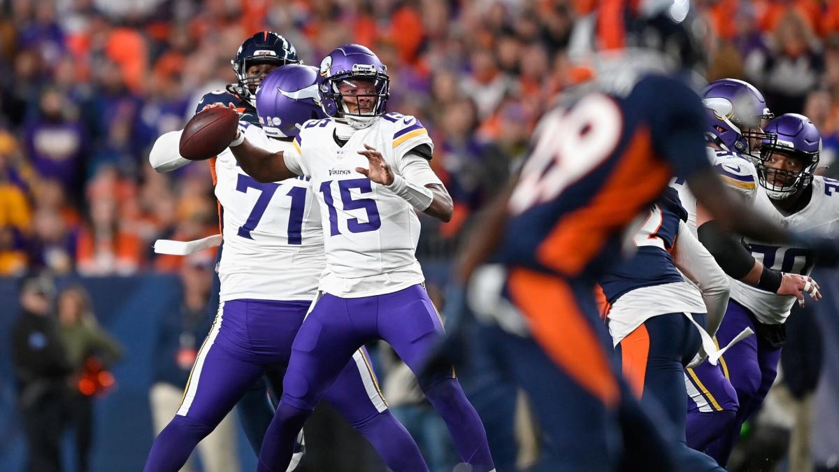 Josh Dobbs 3-yard TD pass gives Vikings 7-3 lead over Broncos