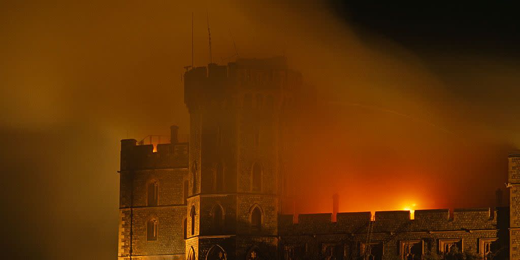 windsor castle blazes at night