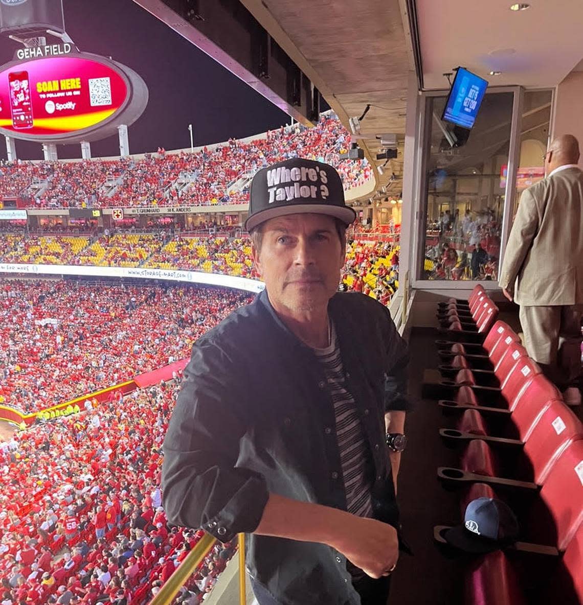 Rob Lowe poked fun at the Taylor Swift craze surrounding the Chiefs.