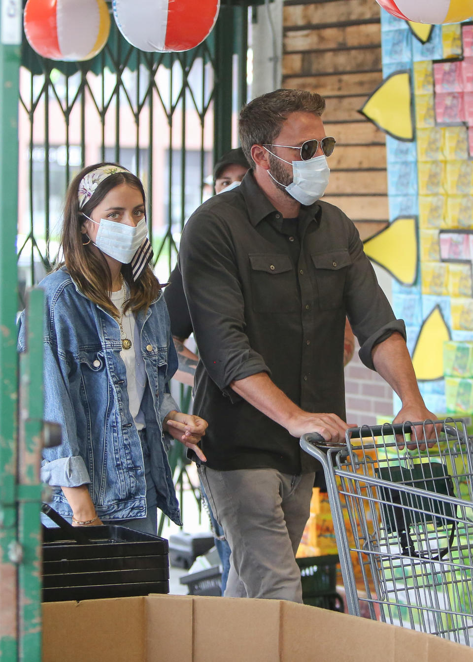 LOS ANGELES, CA - JUNE 05: Ben Affleck and Ana de Armas are seen on June 05, 2020 in Los Angeles, California. (Photo by BG004/Bauer-Griffin/GC Images)