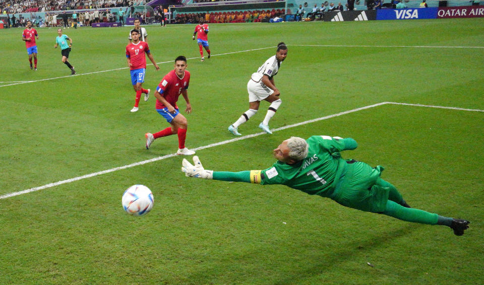 Da sah noch alles gut aus: Serge Gnabry köpft am vergangenen Donnerstag bei der WM zum 1:0 gegen Costa Rica (Bild: Pool via REUTERS/Dan Mullan)