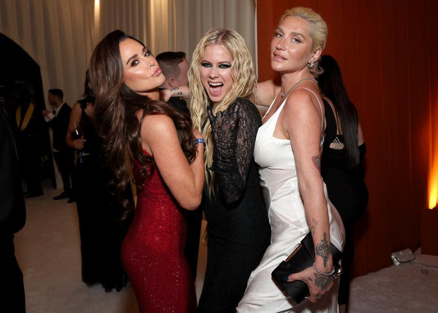 (Left to Right) Kyle Richards, Avril Lavigne and Kesha ham it up at the 2024 Elton John AIDS Foundation’s 32nd Annual Academy Awards Viewing Party in West Hollywood, California. (Monica Schipper/Getty Images for Elton John AIDS Foundation)