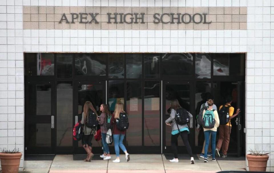 Apex High school students change classes between its five main buildings and several detached modular classrooms on Jan. 28, 2016.