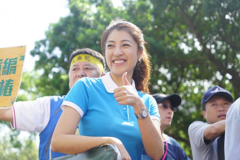 20170714-「堵林全，修前瞻」路過立法院活動 ，立法院中山南路大門前。前瞻基礎建設 國民黨立委許淑華現場聲援。（盧逸峰攝）