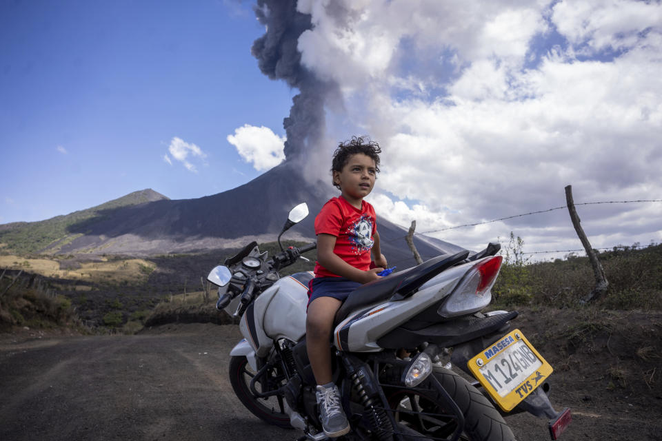 <p>(AP Photo/Santiago Billy )</p> 