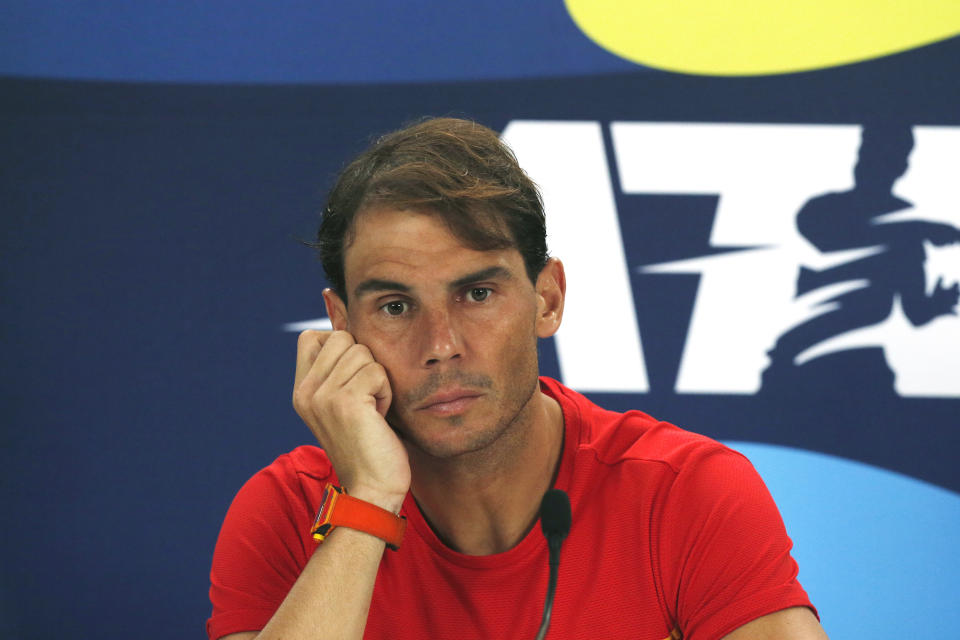 El español Rafael Nadal habla en una conferencia de prensa tras caer ante el serbio Novak Djokovic en la final de la Copa ATP de tenis en Sydney, Ausralia, el domingo, 12 de enero del 2020. (AP Foto/Steve Christo)