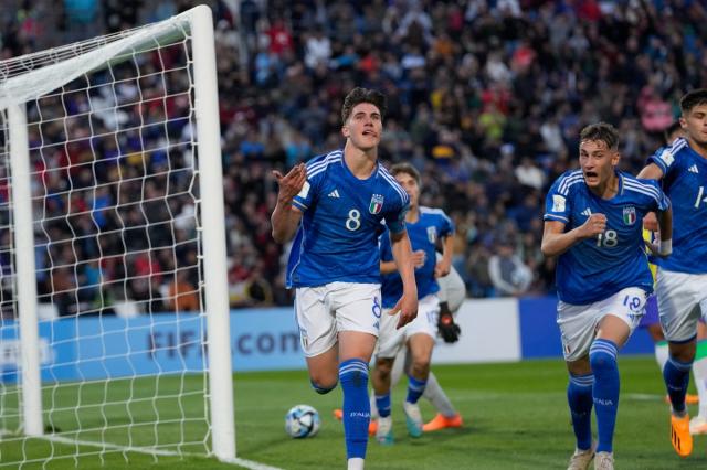 Chelsea youngster Cesare Casadei stars as Italy overcome Brazil at U20 ...