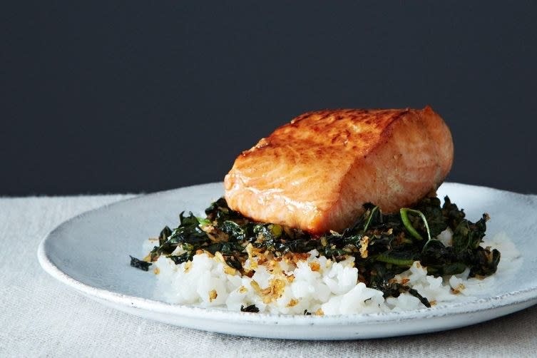 Roasted salmon with kale and rice