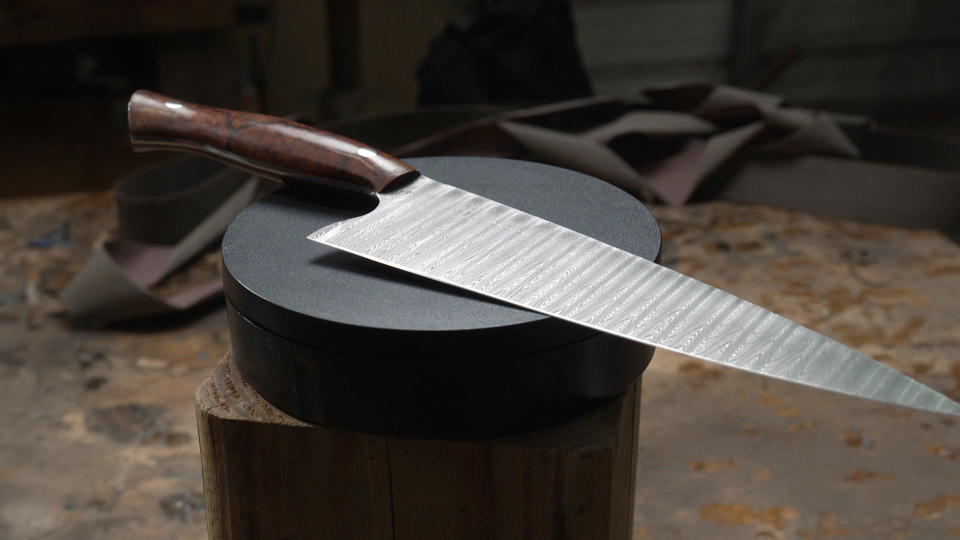 A chef's knife by Quintin Middleton. / Credit: CBS News