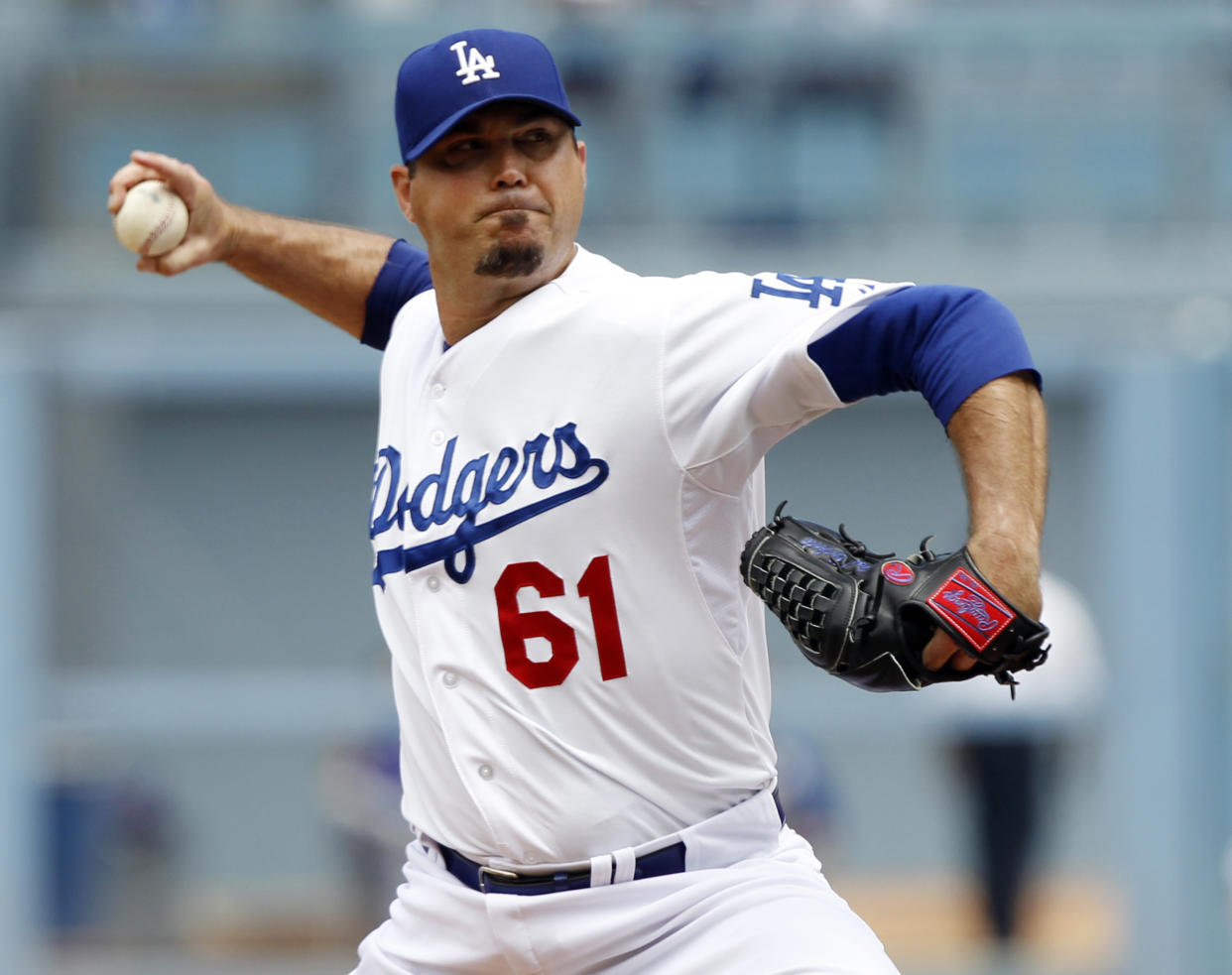 Former MLB pitcher Josh Beckett was arrested early Saturday after tackling a country music singer at an open mic night in Texas. (AP)