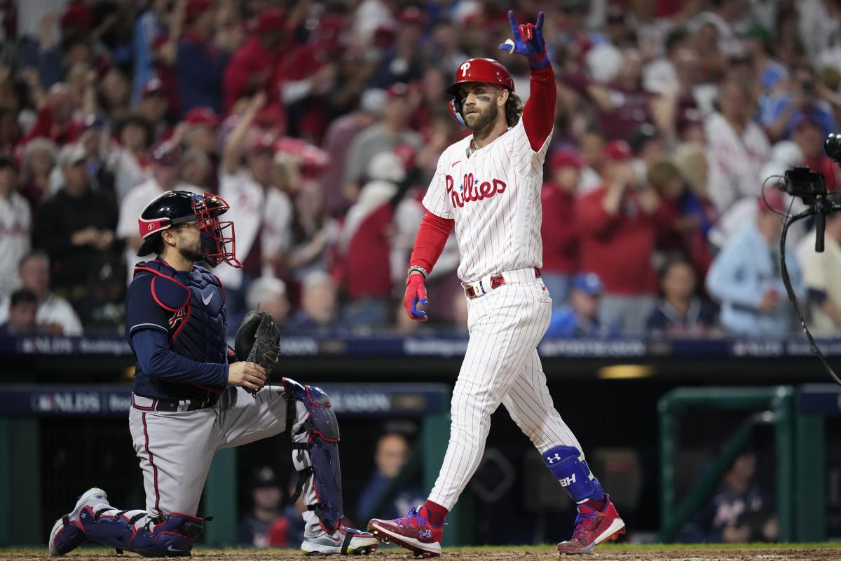 Nick Castellanos slugs 2 home runs as Phillies advance to NLCS - ESPN