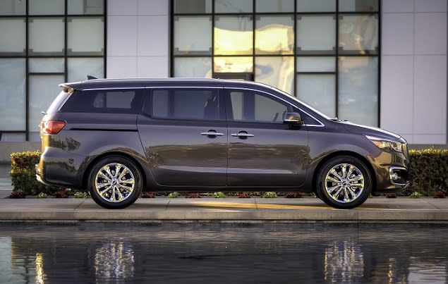 2016 Kia Sedona photo