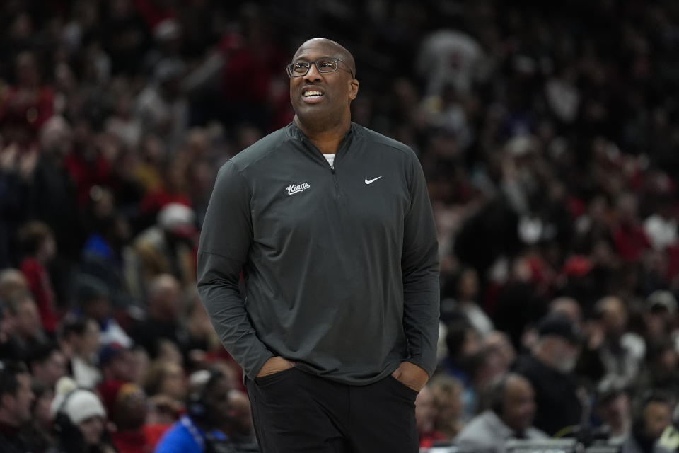 Sacramento Kings head coach Mike Brown walks the court during a timeout in the first half of an NBA basketball game against the Chicago Bulls Saturday, Feb. 3, 2024, in Chicago. (AP Photo/Erin Hooley)