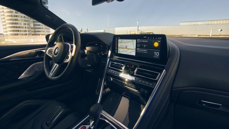 內裝部分同樣在螢幕方面，將原先的10.25吋升級到12.3吋提供更敏捷的觸控反應。(圖片來源/ BMW)
